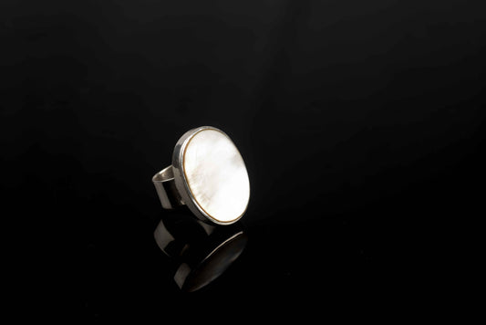 Mother Of Pearl Ring (Big)